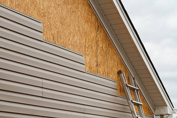 24/7 Emergency Siding Contractor experts in Swampscott, MA